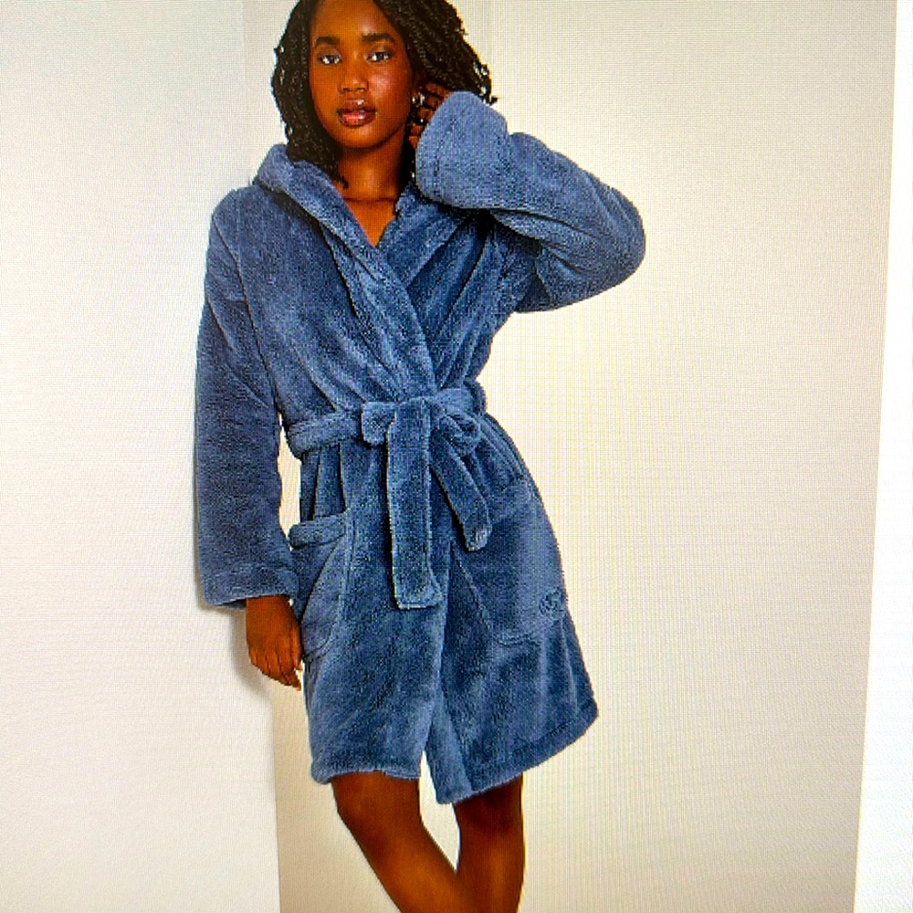 Ugg plush hooded robe purple size medium